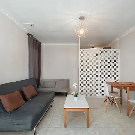 Apartment Bed And Breakfast Playa de las Americas (Tenerife)